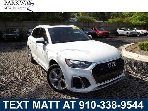 Glacier White Metallic 2025 Audi Q5 45 S line quattro Premium