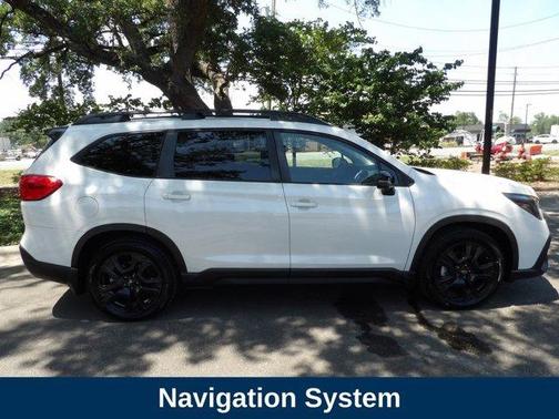 Crystal White Pearl 2023 Subaru Ascent Onyx Edition Limited