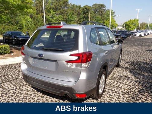 Ice Silver Metallic 2020 Subaru Forester