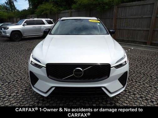 Crystal White 2026 Volvo XC60 B5 Ultra