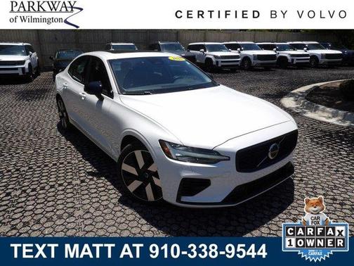 Crystal White 2025 Volvo S60 Plug-In Hybrid T8 Plus