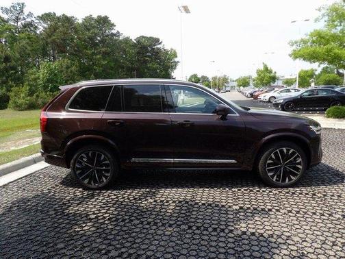 Mulberry Red 2025 Volvo XC90 Plug-In Hybrid T8 Plus 7-Seater