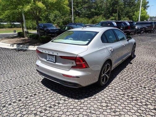 Silver 2024 Volvo S60 B5 Ultimate Dark Theme