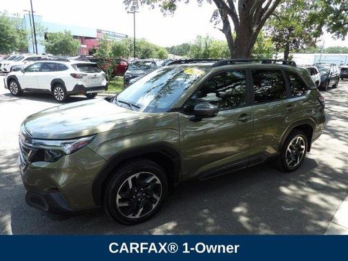 Green Metallic 2025 Subaru Forester Limited