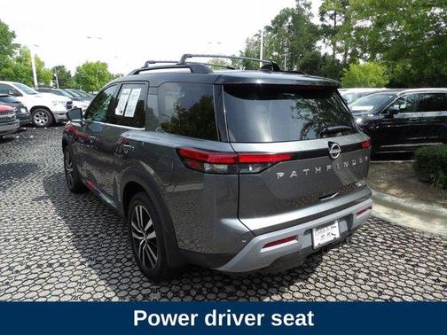2t Gun Blk Roof 2025 Nissan Pathfinder Platinum