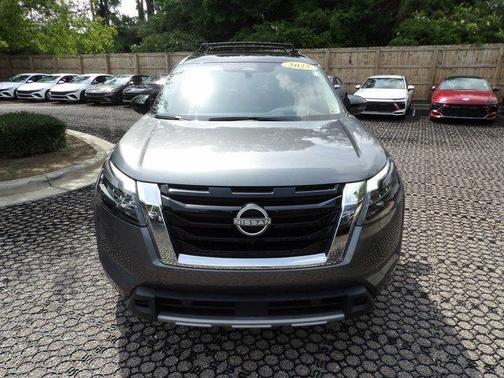 2t Gun Blk Roof 2025 Nissan Pathfinder Platinum