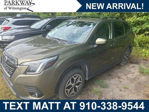 Autumn Green Metallic 2023 Subaru Forester Premium