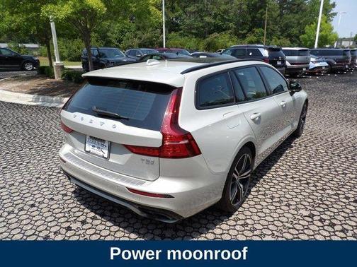 Birch Light Metallic 2020 Volvo V60 T5 R-Design