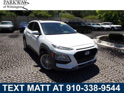 Chalk White 2018 Hyundai KONA SEL