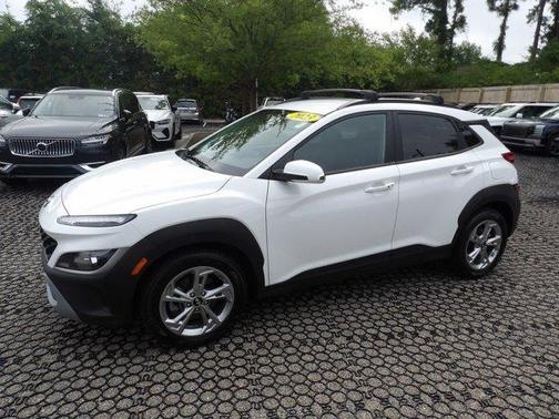 Lunar 2023 Hyundai KONA SEL