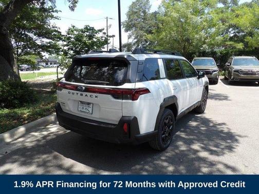 Crystal White Pearl 2026 Subaru Outback Limited