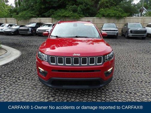 Red Line 2019 Jeep Compass Altitude