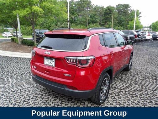 Red Line 2019 Jeep Compass Latitude