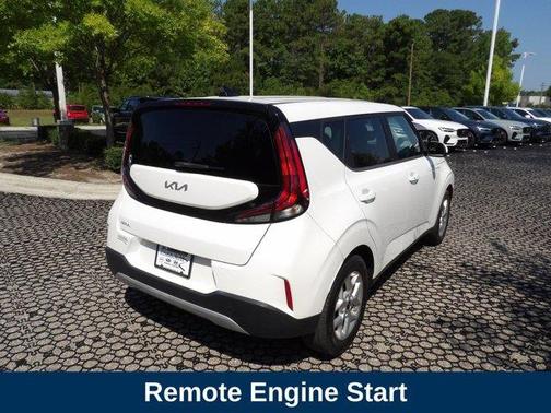 Snow White Pearl 2023 Kia Soul S