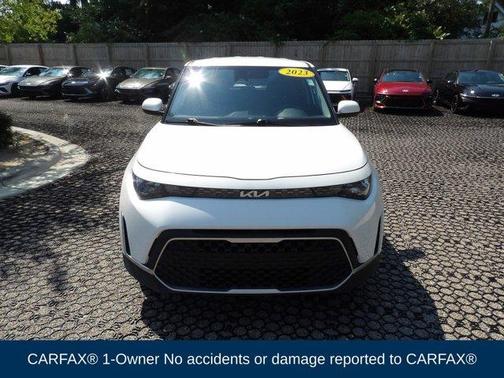 Snow White Pearl 2023 Kia Soul S