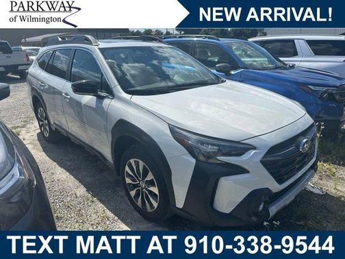 Crystal White Pearl 2025 Subaru Outback Limited