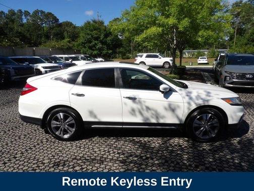 White 2013 Honda Crosstour EX-L