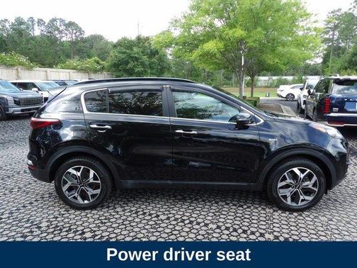 Black Cherry 2021 Kia Sportage EX