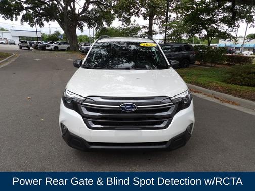 Crystal White Pearl 2025 Subaru Forester Premium