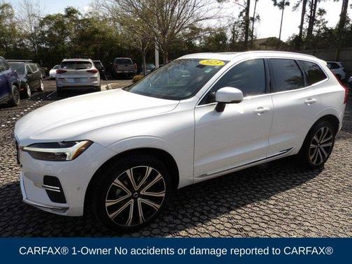 Crystal White 2023 Volvo XC60 B5 Ultimate Bright Theme