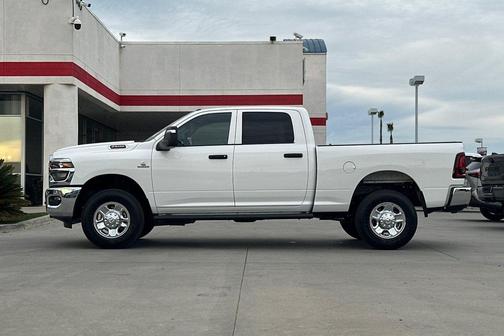 2026 RAM 2500 Tradesman Crew Cab 4x4 6'4' Box