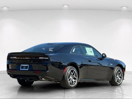 Diamond Black Crystal Pearlcoat 2026 Dodge Charger R/T