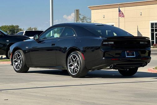Diamond Black Crystal Pearlcoat 2026 Dodge Charger R/T