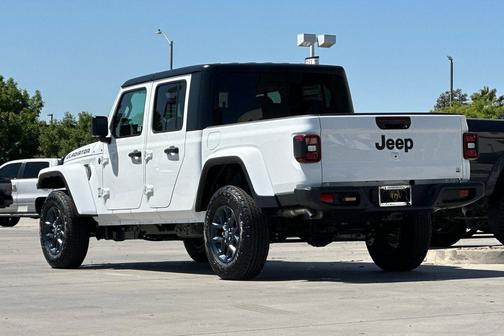 Bright White Clearcoat 2026 Jeep Gladiator 85th Anniversary Edition