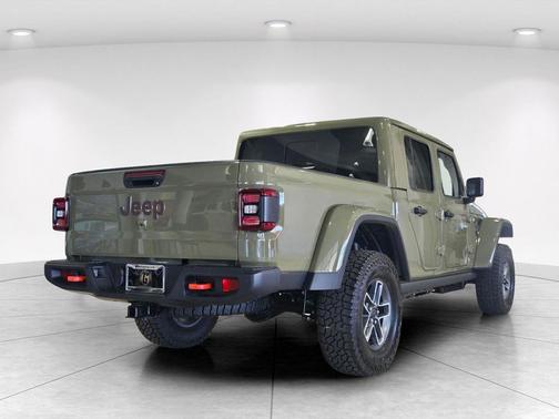 41 2026 Jeep Gladiator Mojave 4x4