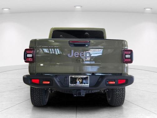 41 2026 Jeep Gladiator Mojave 4x4