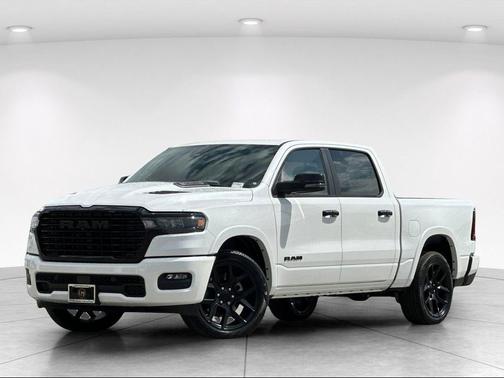Ivory White Tri-Coat Pearlcoat 2026 RAM 1500 Laramie