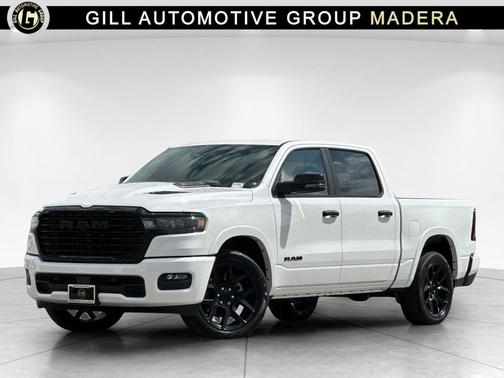 Ivory White Tri-Coat Pearlcoat 2026 RAM 1500 Laramie
