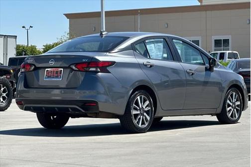 2021 Nissan Versa 1.6 SV