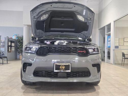 Destroyer Gray Clearcoat 2026 Dodge Durango SRT Hellcat Jailbreak AWD
