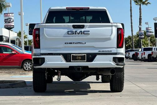 Glacier White Tricoat 2026 GMC Sierra 2500 Denali Ultimate