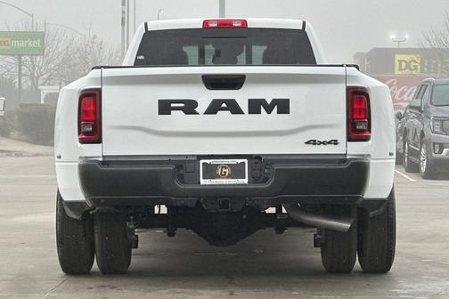 2026 RAM 3500 Tradesman Crew Cab 4x4 8' Box