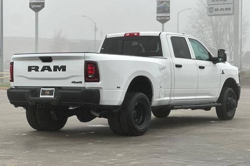 2026 RAM 3500 Tradesman Crew Cab 4x4 8' Box