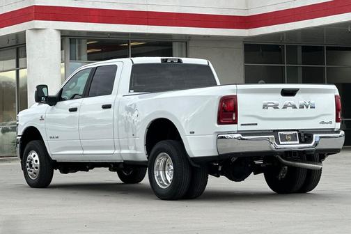 2026 RAM 3500 Big Horn Crew Cab 4x4 8' Box