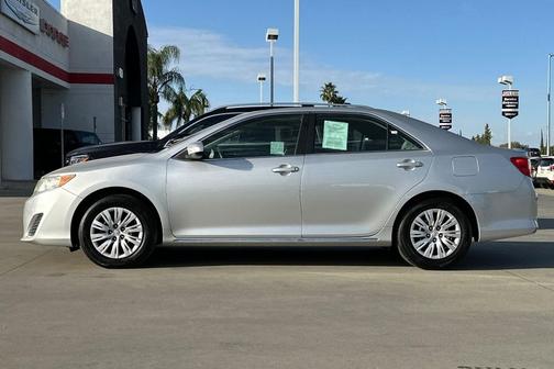 2014 Toyota Camry LE
