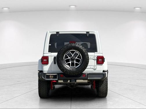 Bright White Clearcoat 2026 Jeep Wrangler Rubicon