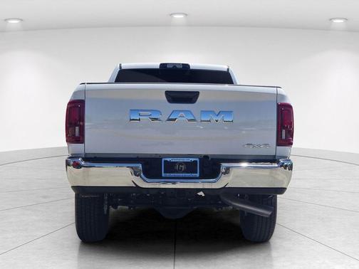 Bright White Clearcoat 2026 RAM 2500 Tradesman Crew Cab 4x4 6'4' Box