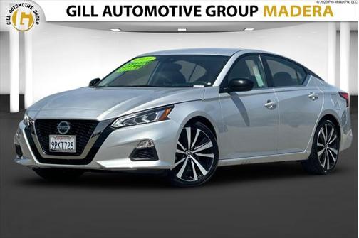 2022 Nissan Altima SR FWD