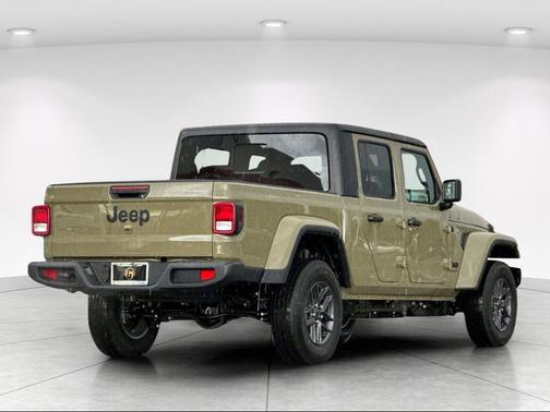 41 2026 Jeep Gladiator Sport S