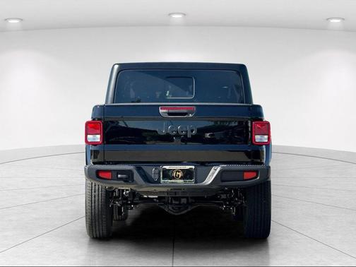 Black Clearcoat 2026 Jeep Gladiator Sport S