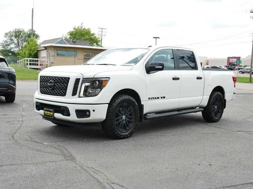 2019 Nissan Titan SV