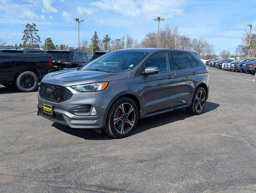 2022 Ford Edge ST
