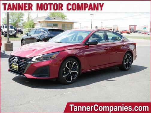 2023 Nissan Altima 2.5 SR
