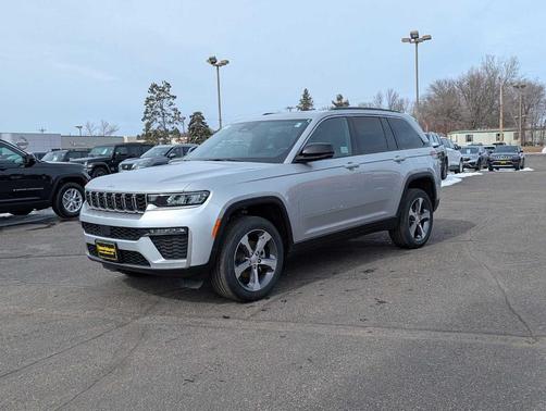 Silver 2026 Jeep Grand Cherokee Limited