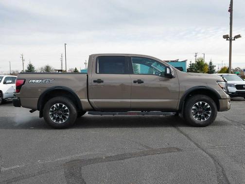 2024 Nissan Titan PRO-4X
