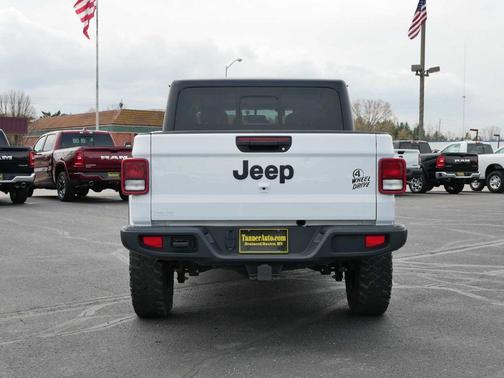 2021 Jeep Gladiator Sport